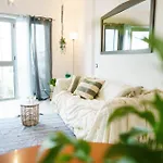 Апартаменты Sea View Коральео
