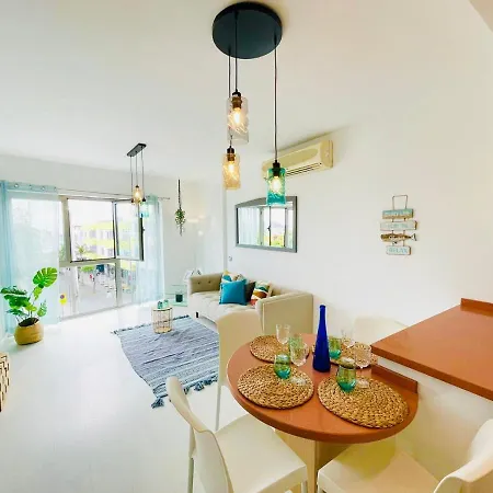 Apartment Sea View *